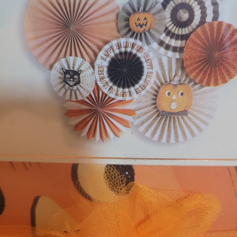 My Mind’s Eye Halloween Party Fans Pumpkin Decor Paper Fan Set 8 Piece NIP